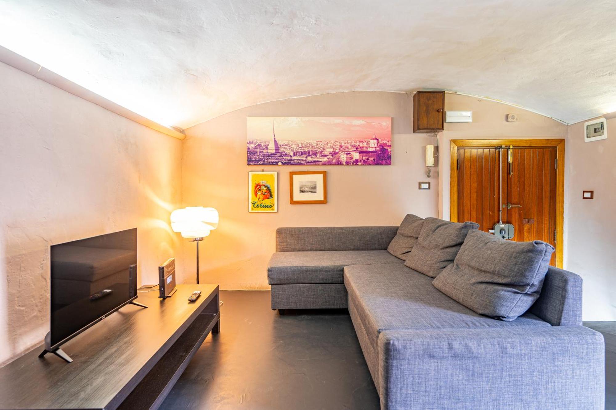 Loft Verga, Cuore E Stile In Centro A Torino Buitenkant foto