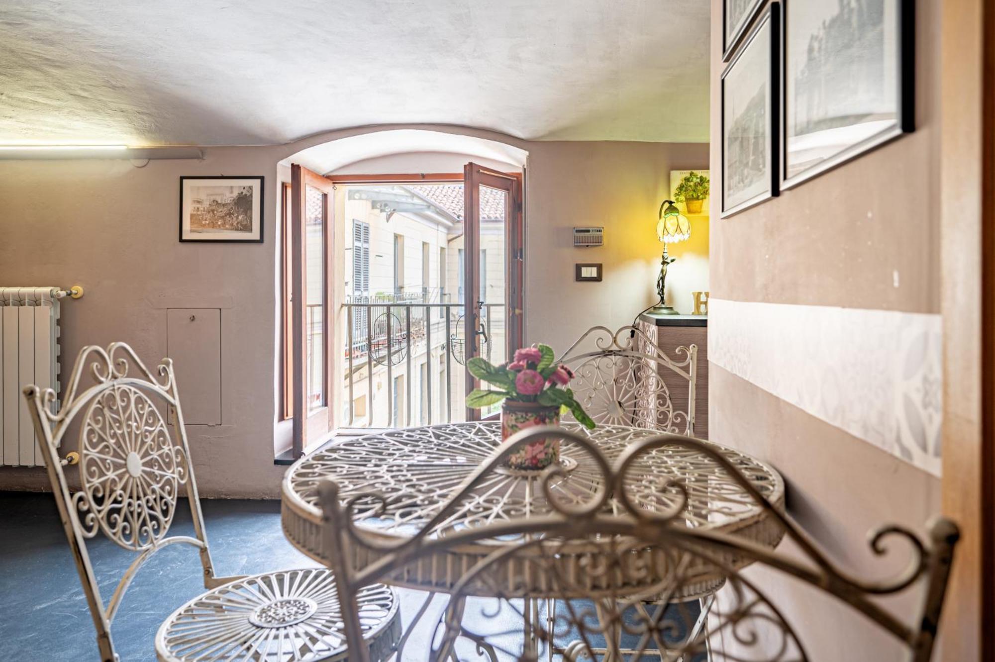 Loft Verga, Cuore E Stile In Centro A Torino Buitenkant foto